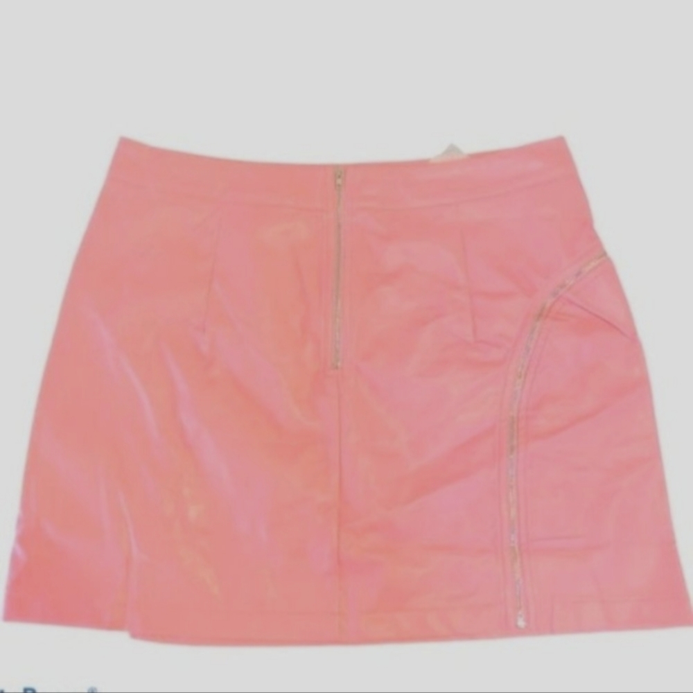 NWT Fashion Nova Women's Light Pink Leather Skirt, 1X - Picture 4 of 5
